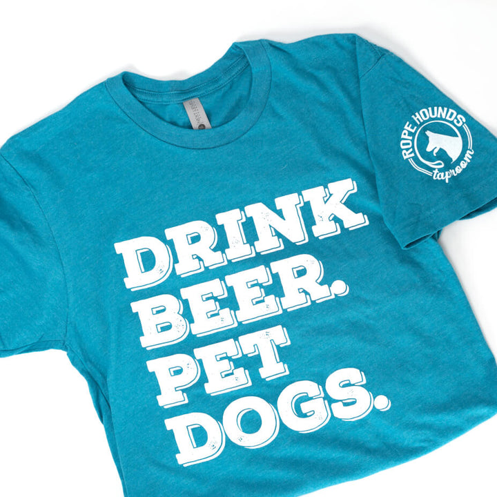 Drink Beer. Pet Dogs. | Short-sleeved T-shirt